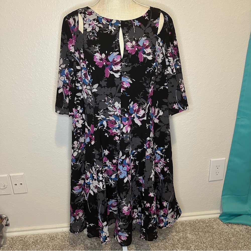 Flutter Sleeve Floral Dress, Size 16